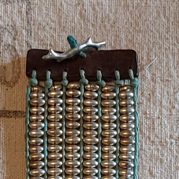 Fossil leather bracelet with silver twig and old red bead toggle clasp - Picture 2 of 3